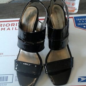 Diane von Furstenberg black patent sandals sz 8